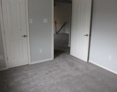 3623 Rodale Way - Photo Thumbnail 28