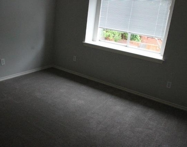 3623 Rodale Way - Photo Thumbnail 25