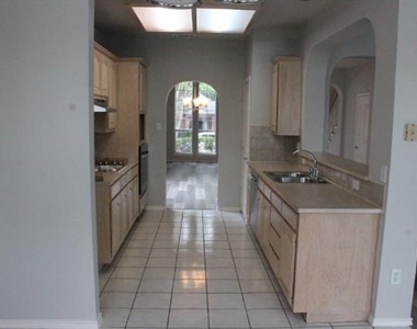 3623 Rodale Way - Photo Thumbnail 7