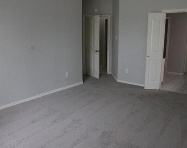 3623 Rodale Way - Photo Thumbnail 15