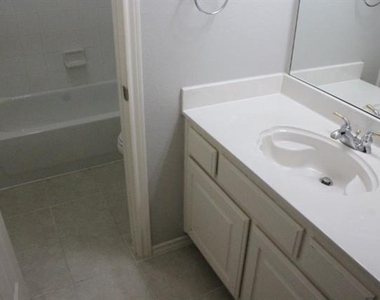 3623 Rodale Way - Photo Thumbnail 24