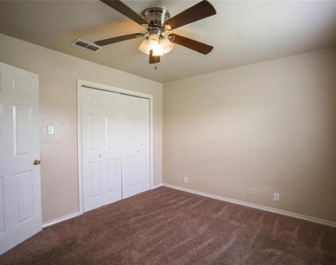 1026 W Coffin Street - Photo Thumbnail 16
