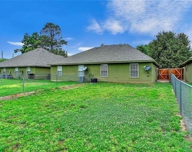 1026 W Coffin Street - Photo Thumbnail 23