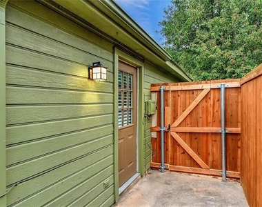 1026 W Coffin Street - Photo Thumbnail 21