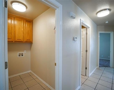 1026 W Coffin Street - Photo Thumbnail 18