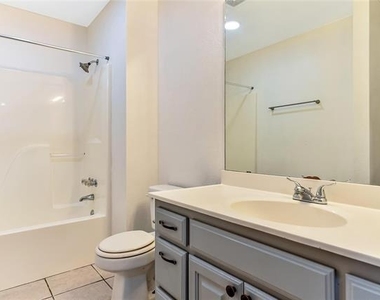 1026 W Coffin Street - Photo Thumbnail 17