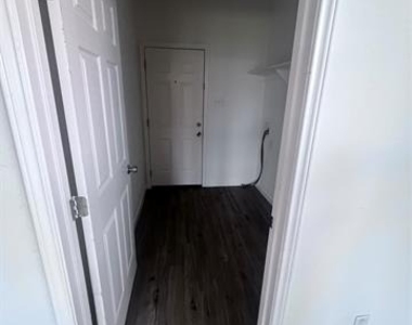313 Lead Creek Drive - Photo Thumbnail 13