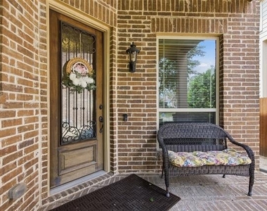 2304 Lynbridge Circle - Photo Thumbnail 34