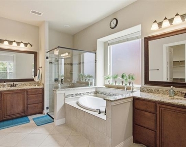 2304 Lynbridge Circle - Photo Thumbnail 19