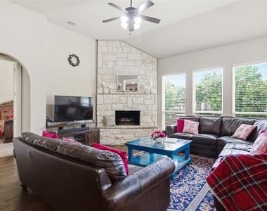 2304 Lynbridge Circle - Photo Thumbnail 5