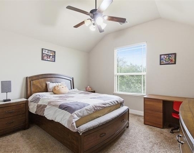 2304 Lynbridge Circle - Photo Thumbnail 23