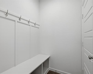 1459 Kingswell Lane - Photo Thumbnail 21