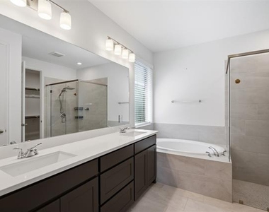 1459 Kingswell Lane - Photo Thumbnail 7