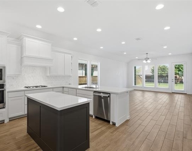1459 Kingswell Lane - Photo Thumbnail 2