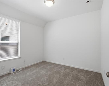 1459 Kingswell Lane - Photo Thumbnail 18