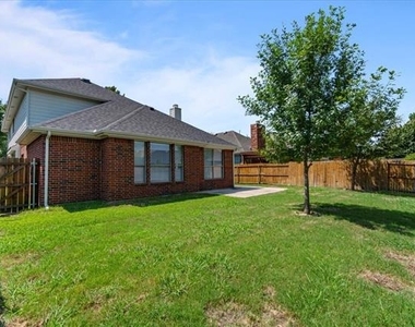 2468 Lakeland Drive - Photo Thumbnail 35