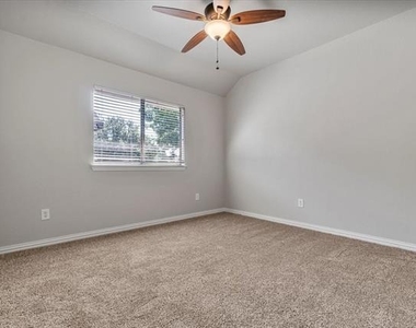 2468 Lakeland Drive - Photo Thumbnail 29
