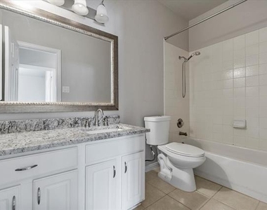 2468 Lakeland Drive - Photo Thumbnail 32