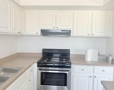 7141 N 16th Street - Photo Thumbnail 3