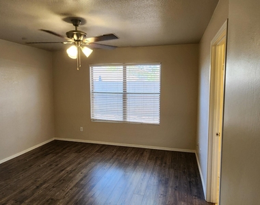 3709 E Jasper Drive - Photo Thumbnail 10