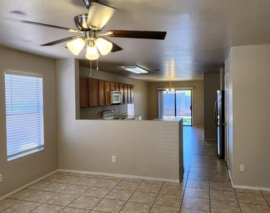 3709 E Jasper Drive - Photo Thumbnail 4
