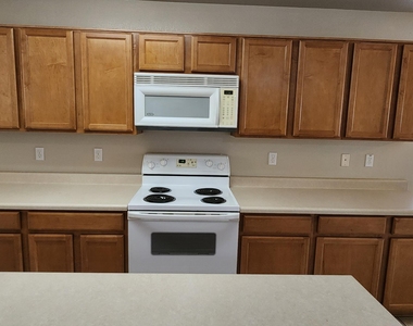 3709 E Jasper Drive - Photo Thumbnail 6
