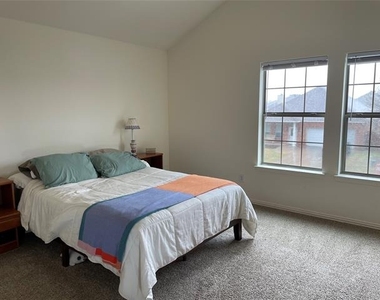 233 Irick Court - Photo Thumbnail 21
