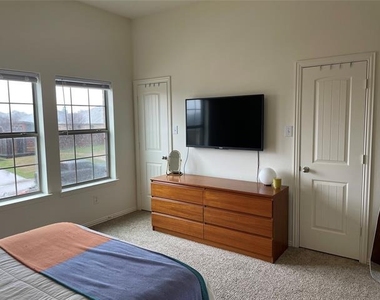 233 Irick Court - Photo Thumbnail 20