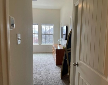 233 Irick Court - Photo Thumbnail 24