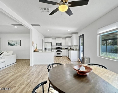 1415 W 7th Street - Photo Thumbnail 2