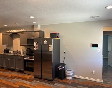 8714 Quinn Street - Photo Thumbnail 1