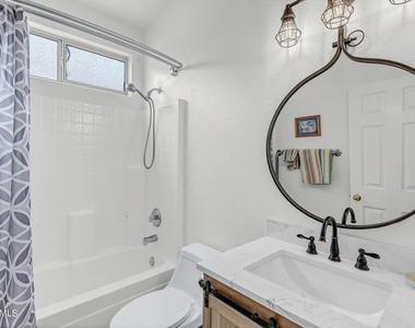 2727 S Drexel -- - Photo Thumbnail 12