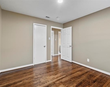 8714 Quinn Street - Photo Thumbnail 15