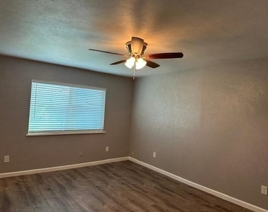5417 Ramsey Drive - Photo Thumbnail 4