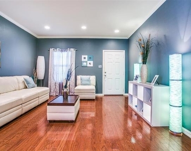 5424 Oakley Road - Photo Thumbnail 4