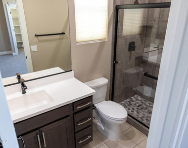 2462 E Lovebird Lane - Photo Thumbnail 24