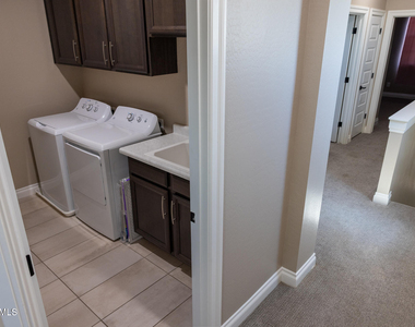 2462 E Lovebird Lane - Photo Thumbnail 26
