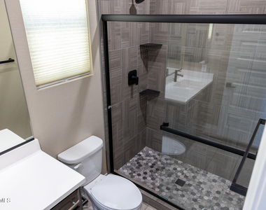 2462 E Lovebird Lane - Photo Thumbnail 25