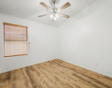 12548 W Roanoke Avenue - Photo Thumbnail 17