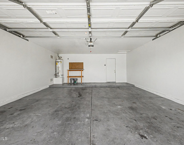 12548 W Roanoke Avenue - Photo Thumbnail 23