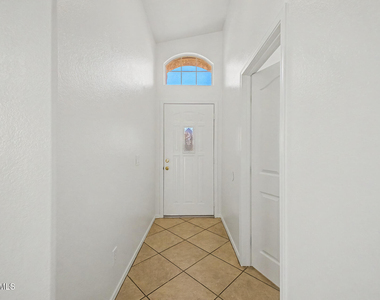 12548 W Roanoke Avenue - Photo Thumbnail 3
