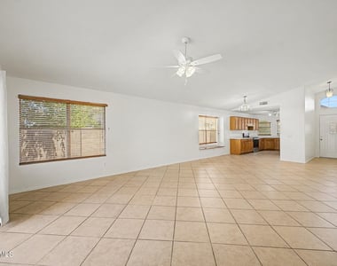 12548 W Roanoke Avenue - Photo Thumbnail 7