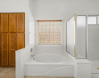 12548 W Roanoke Avenue - Photo Thumbnail 14