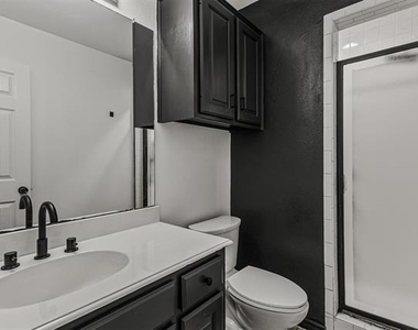 135 Paige Lane - Photo Thumbnail 16