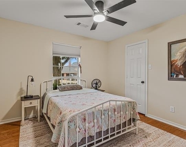 135 Paige Lane - Photo Thumbnail 14