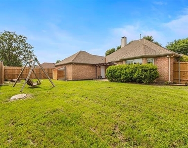 135 Paige Lane - Photo Thumbnail 22