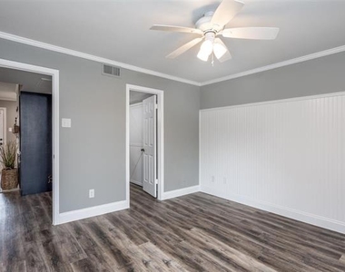 16301 Ledgemont Lane - Photo Thumbnail 9