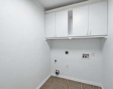 2001 Bishop Drive - Photo Thumbnail 19
