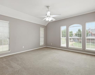 2001 Bishop Drive - Photo Thumbnail 28
