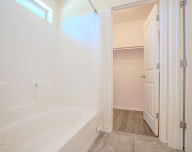 10225 W Camelback Road - Photo Thumbnail 18